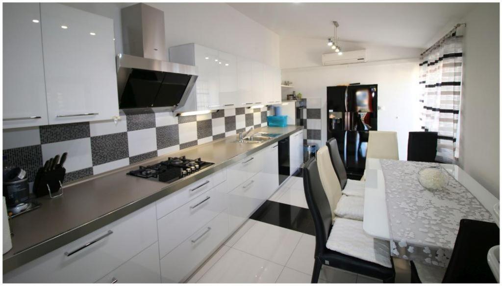 Ferienwohnung Mikelin Primošten Exterior foto