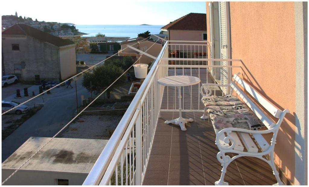 Ferienwohnung Mikelin Primošten Exterior foto
